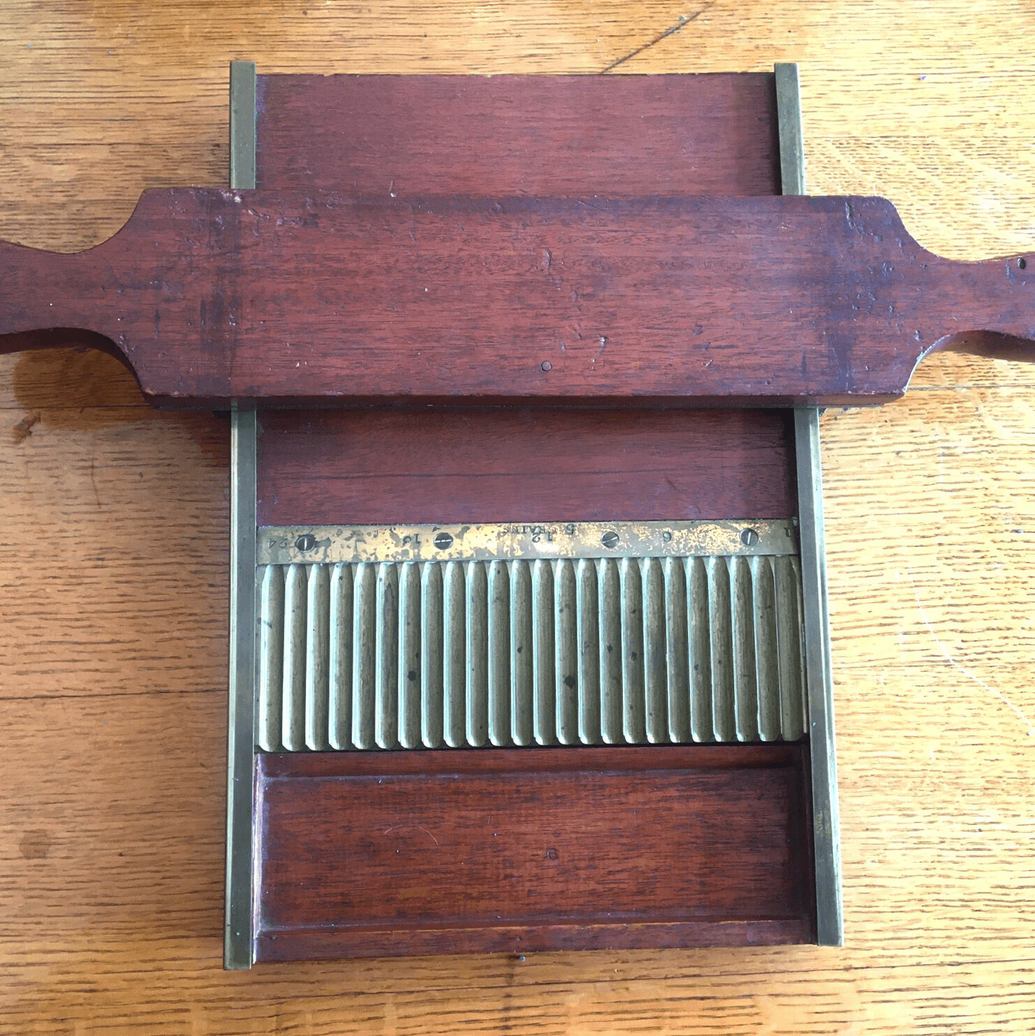 Pill rolling machine